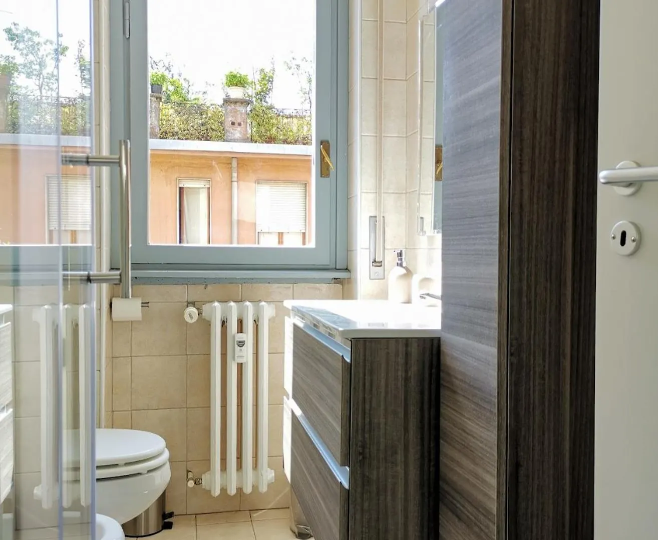 Casamilano 50 Meters From The Metro Apartment  Milan