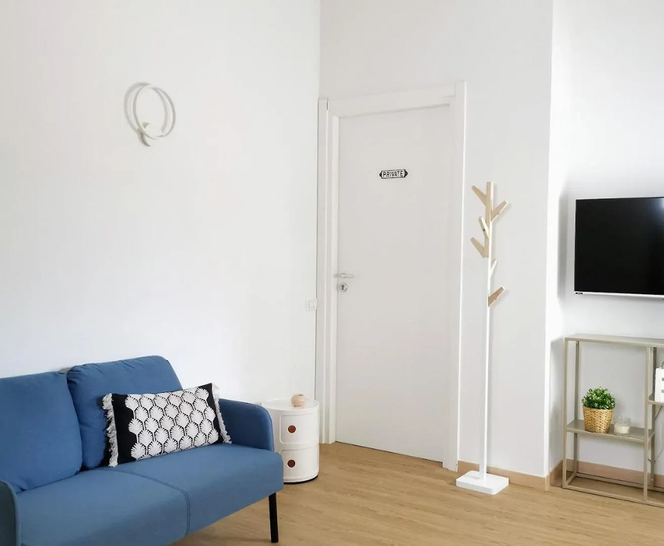 Casamilano 50 Meters From The Metro Apartment