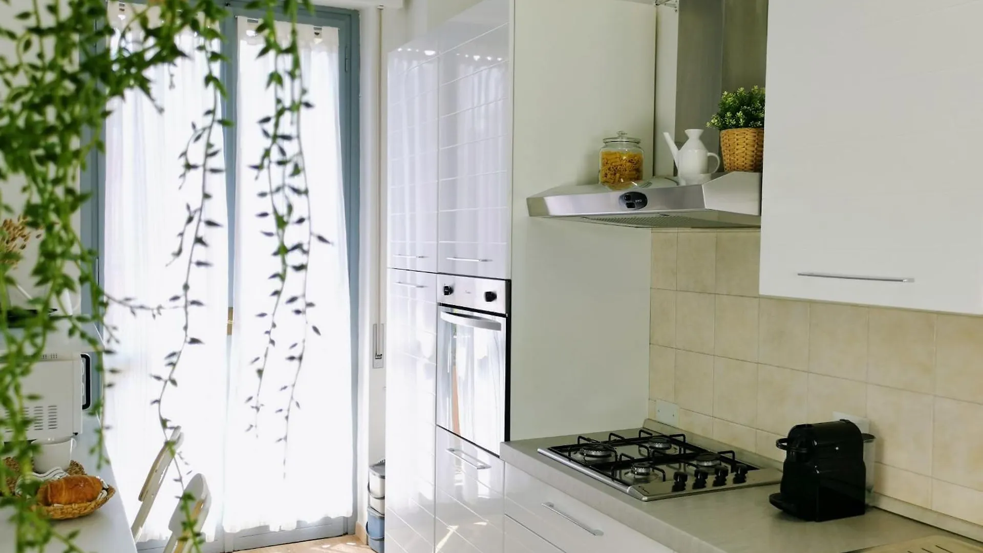 Casamilano 50 Meters From The Metro Apartment Italy